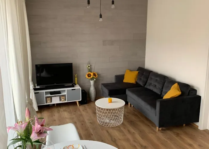 Mary - Centre, Netflix, Coffee, Self Check In Apartment